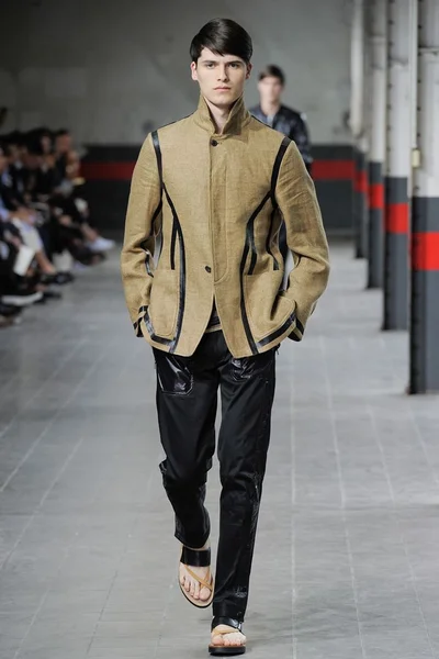 Look 21